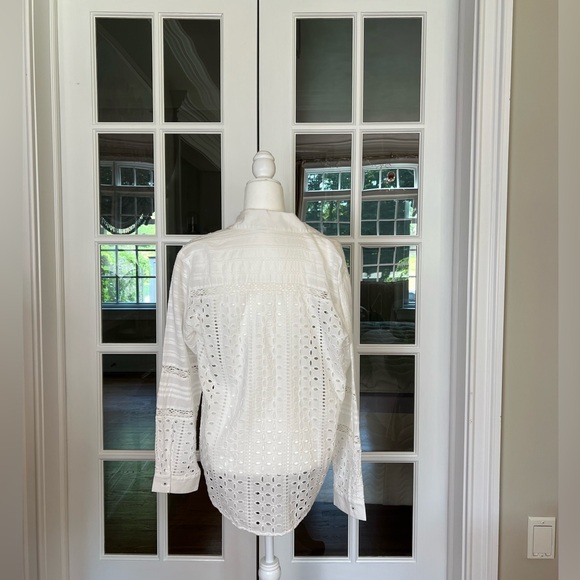 NWT Zara Mika Shirt Eyelet Button Down Sz M - Picture 2 of 4